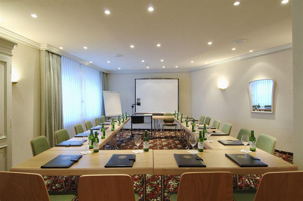 Posthotel Holiday Villa Arosa Zakenleven foto