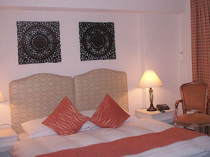 Posthotel Holiday Villa Arosa Buitenkant foto