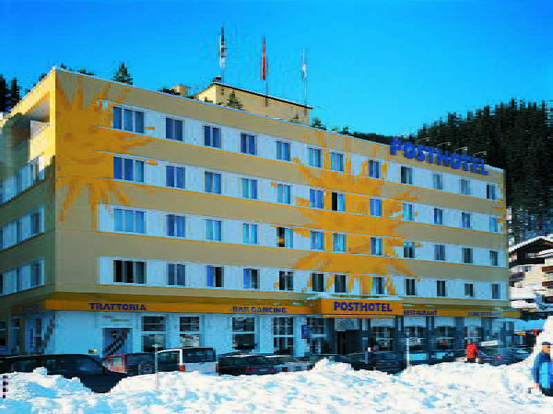 Posthotel Holiday Villa Arosa Buitenkant foto