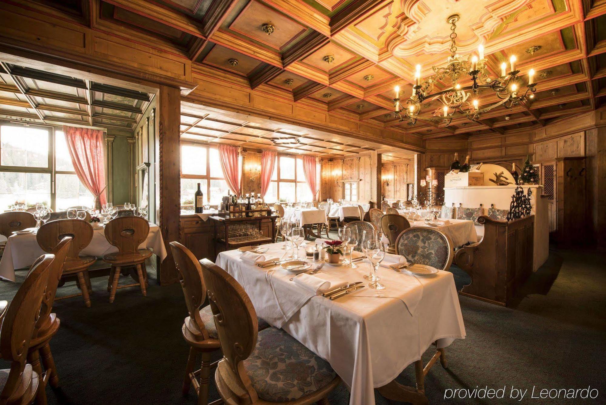 Posthotel Holiday Villa Arosa Buitenkant foto